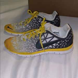 Nike free tri fit 3 athletic shoes